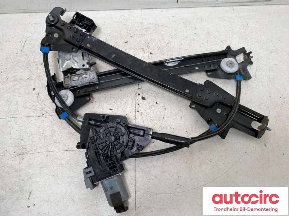 Ruteheis høyre bak til Tesla Model S 2013-2016 (Fase 1)  (...|6006377-00-L|6006377-00-I|6006377-00-K| 6006377-88-K| 6006377-98-K| 6006377-99-G|  6006377-99-K| 6006377-99-L)