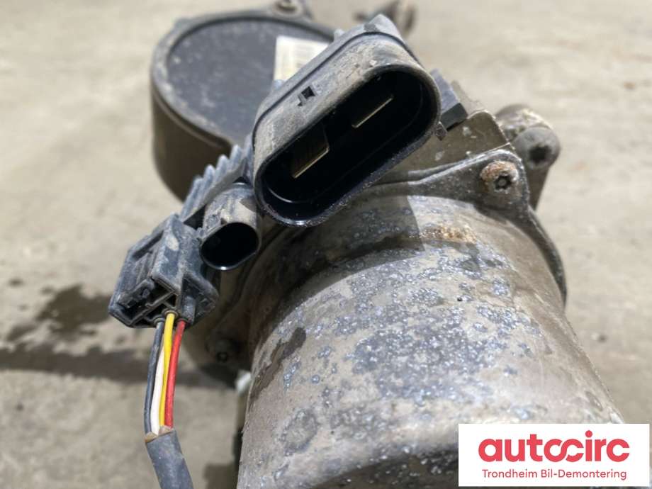 Tannstang elektrisk til Mercedes EQB 2022-->>  (A2474600802|A2474604902|A2474607302)