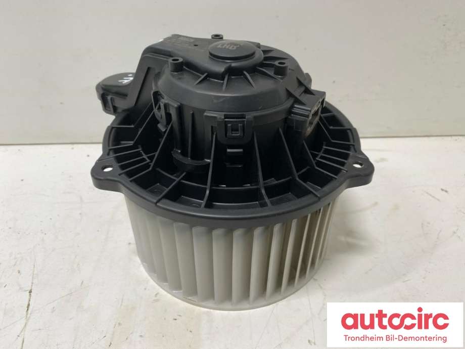 Varmeapparat motor til Tesla Model X, 2016-->>  (BOSCH|1051864-00-A)
