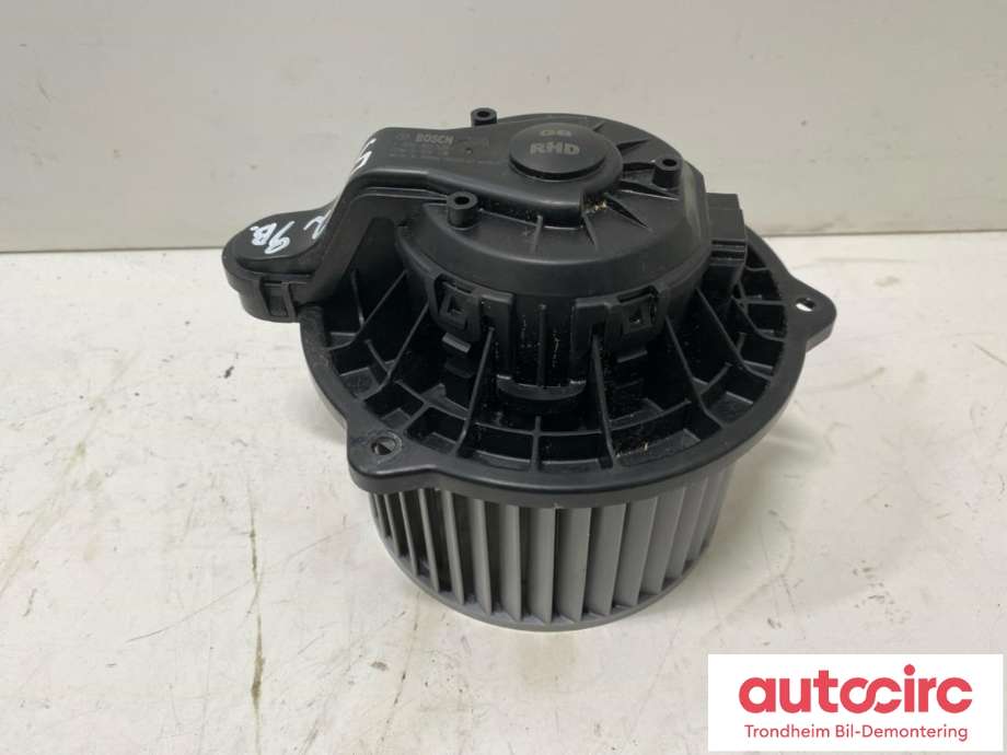 Varmeapparat motor bak til Tesla Model X, 2016-->>  (BOSCH|F00S3B2539)