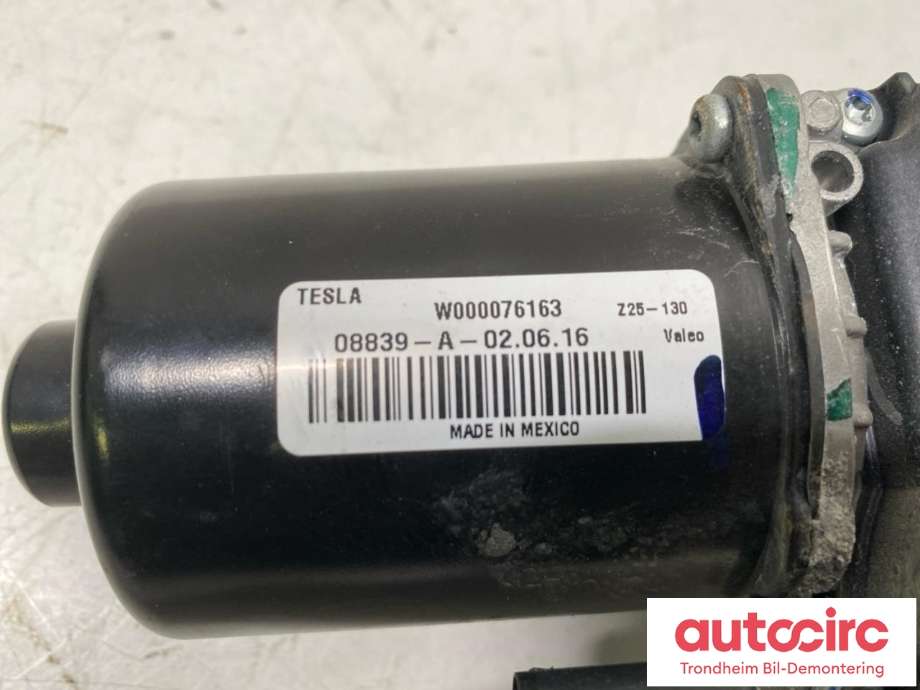 Viskermotor frontrute til Tesla Model X 2016-->>  (VALEO|1034391-00-D|1034391-99-C|W000076163)