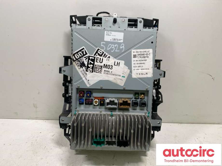 Multimedia display (MCU - Media Controller Unit) til Tesla Model X 2016-->>  (LES INFO|1045006-03-C|1045006-S3-J|1098050-93-B| 1098050-93-C| 1098050-93-D| 1098050-S3-B| 8764561-03-B)