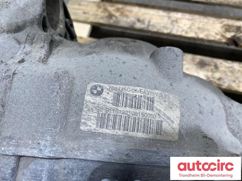 Kardang klokke bak til BMW 5-Serie 2010-2017 (F10/F11) (F10/F11) (33107584451|)