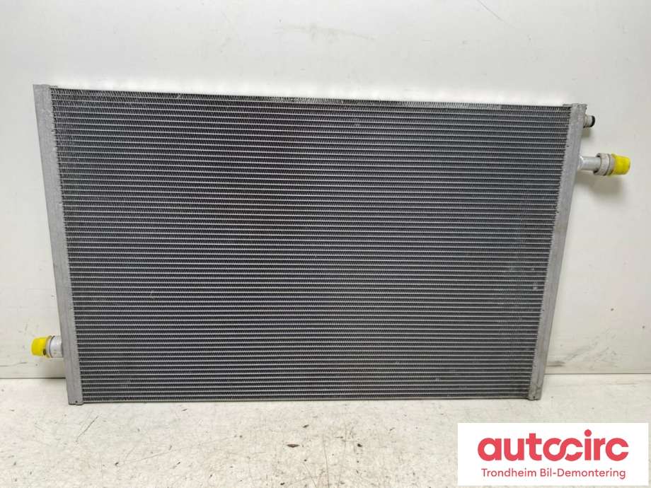 Radiator (automat gir) til Jaguar I-PACE 2018-->>  (..|T4K9610|J9D38D100AA|)