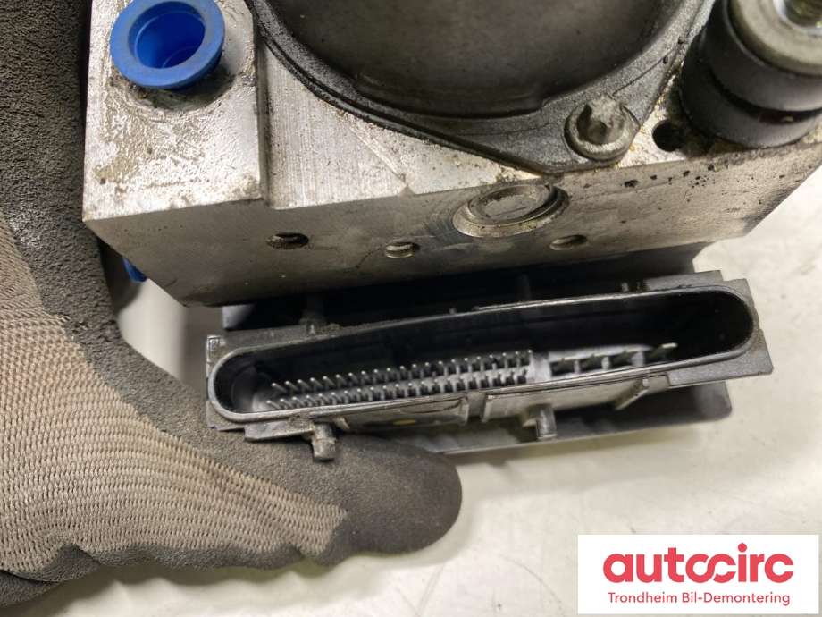 ABS sentral til Hyundai Santa Fe 2006-2009 (Type II, Fase 1)  (BOSCH|58910-2B850|589102B850|0265235070| 0265950525)
