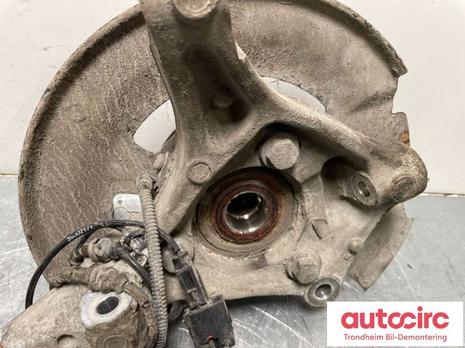 Hjulspindel høyre foran til Opel Astra K 2015-->>  (39000056|39030300|)