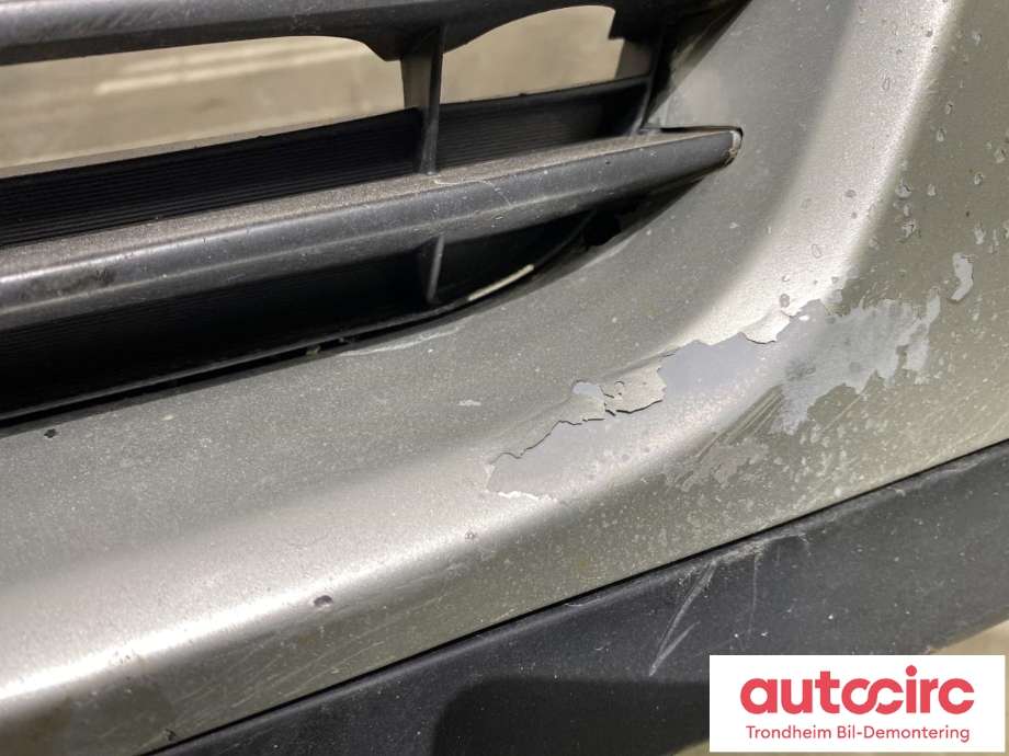Støtfanger foran til Toyota Corolla 2002-2007  (..|5216102030|)