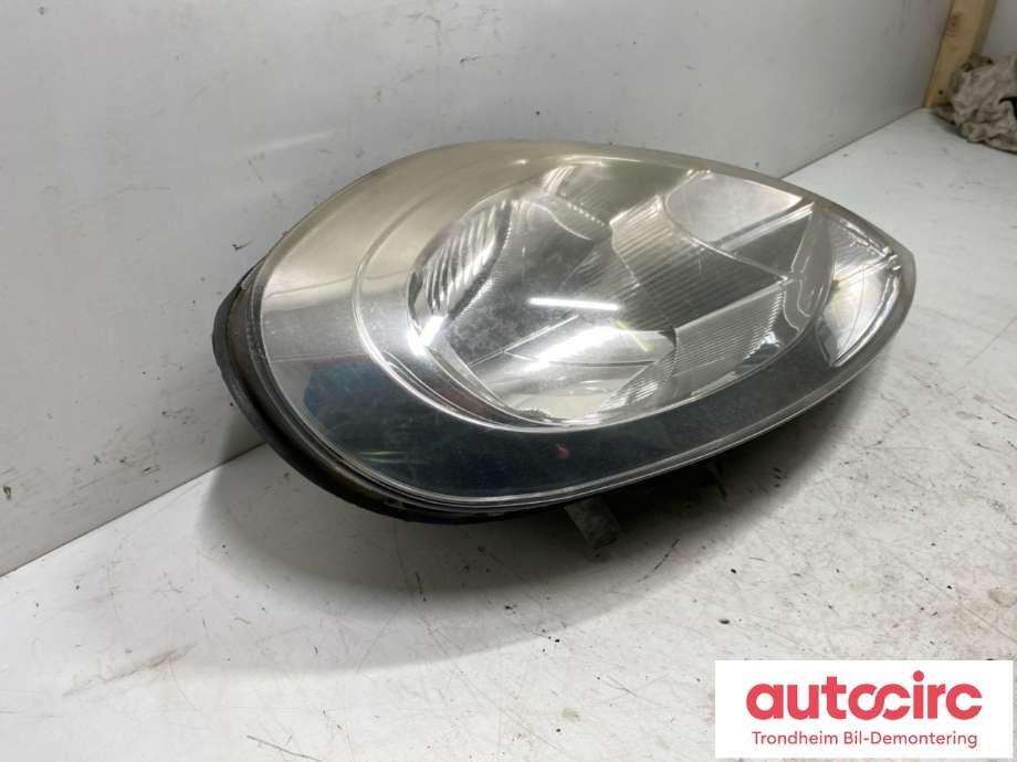Frontlykt høyre halogen til Opel Vivaro A 2006-2014  (VALEO|93859830|8200701356|)