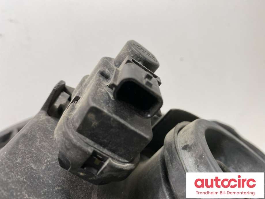 Frontlykt høyre halogen til Opel Vivaro A 2006-2014  (VALEO|93859830|8200701356|)