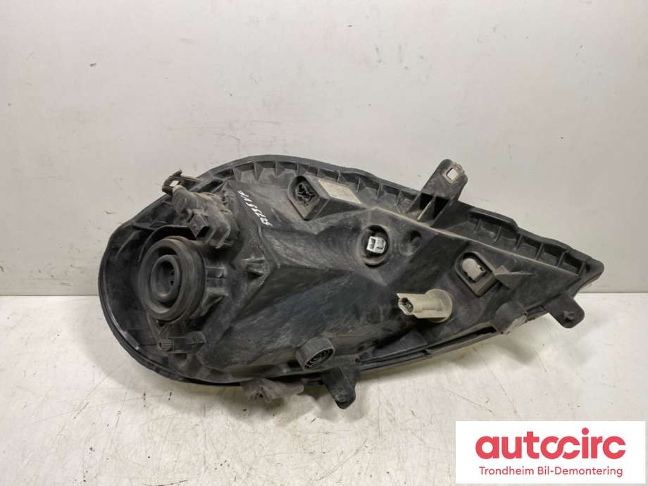 Frontlykt venstre halogen til Opel Vivaro A 2006-2014  (VALEO|93859829|)