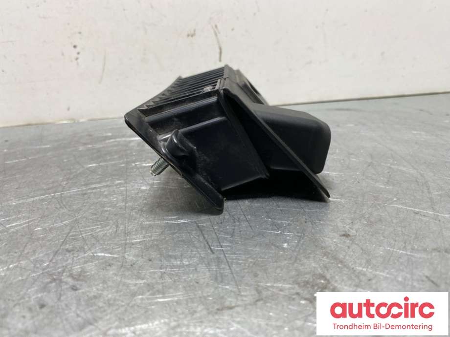 Parkeringskamera bak til Audi e-tron 2018-->> (6V0827566|4K8827574B|4N0980546A)