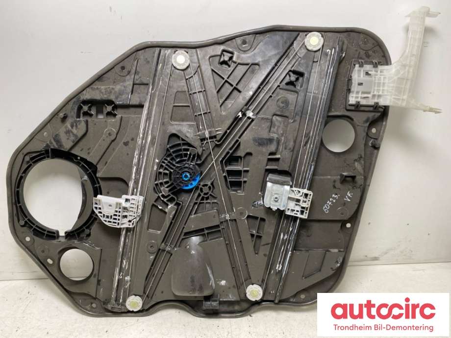 Ruteheis venstre foran til Kia Sorento, 2016-->> Type III (..|82470-P2020)