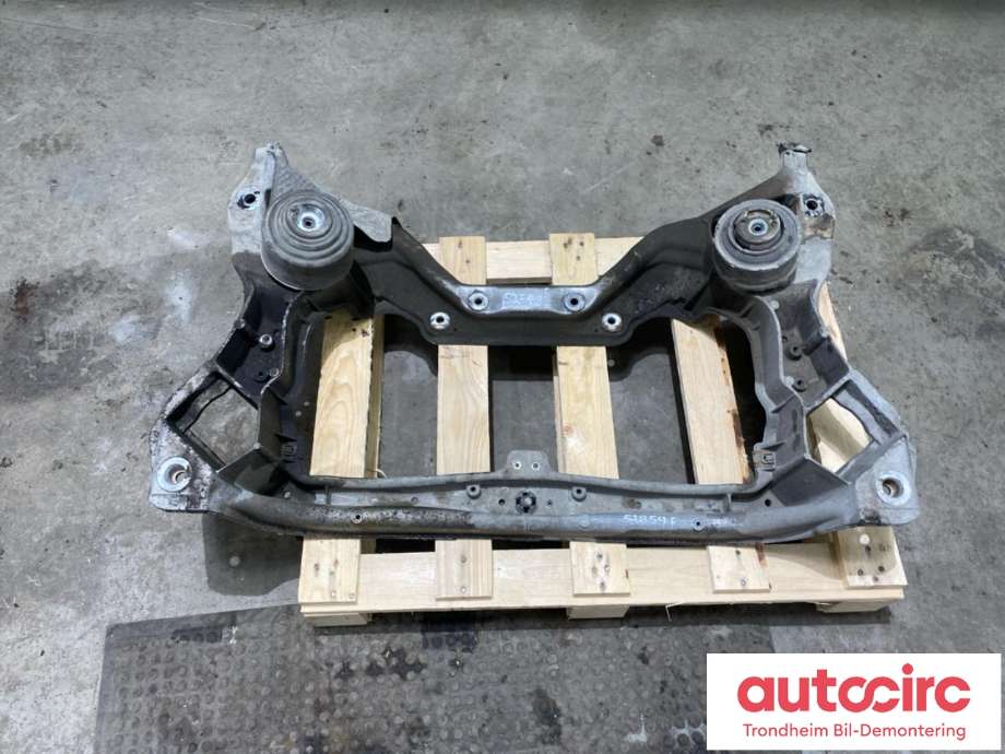 Travers foran hoved til Mercedes CLK 2002-2009 (C209) (C209) (..|A 203 628 06 57|)