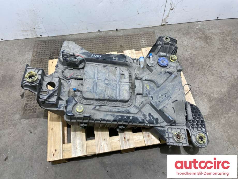 Additivtank diesel til Peugeot 3008, 2016-->> (Type II)  (9825645580)