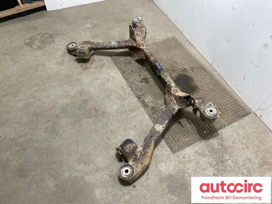Travers bak til Audi A4 2004-2008 (Type III) (B7) (B7) (..|8E0 505 235 BN|3R0 505 235|)