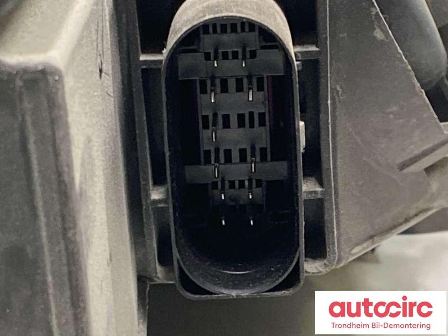 Frontlykt venstre xenon til Audi A4 2004-2008 (Type III) (B7) (B7) (AL|8E0 941 029 BM|)
