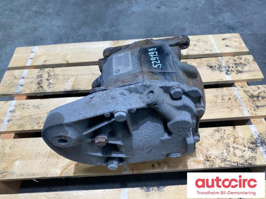 Kardang klokke bak til BMW X3 2010-2017 (F25) (F25) (33107636994|)