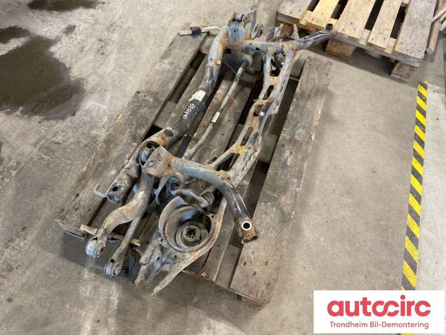 Travers bak til Audi A3 2016-2020 (Type III, Fase 2)  (5Q0505315AB|5WA505315B|)