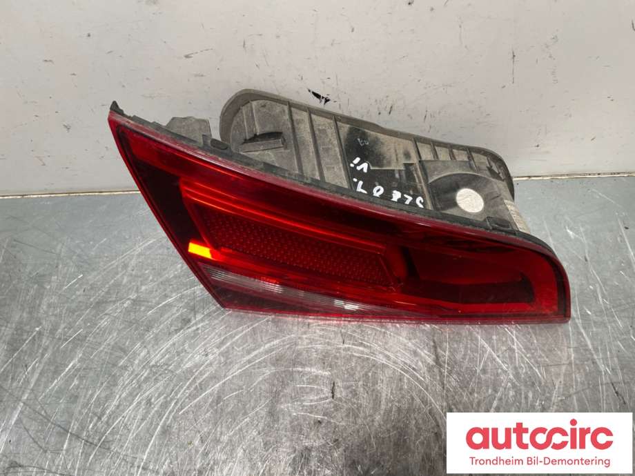 Baklykt venstre indre til Audi A3 2016-2020 (Type III, Fase 2)  (8V4945075|)