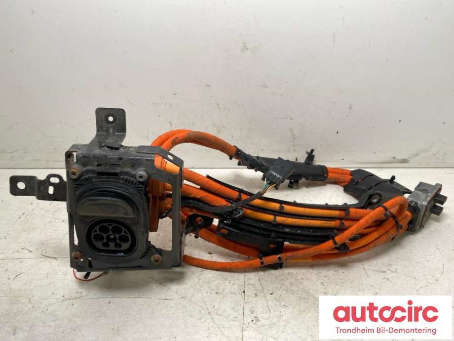 Batterilader inntak/luke til Jaguar I-PACE, 2018-->>  (..|T4K9591)