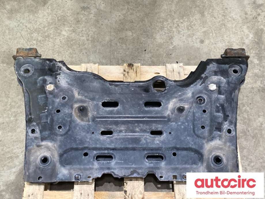 Travers foran hoved til Renault Megane 2016-->> Type IV (544014631R|544017619R|)