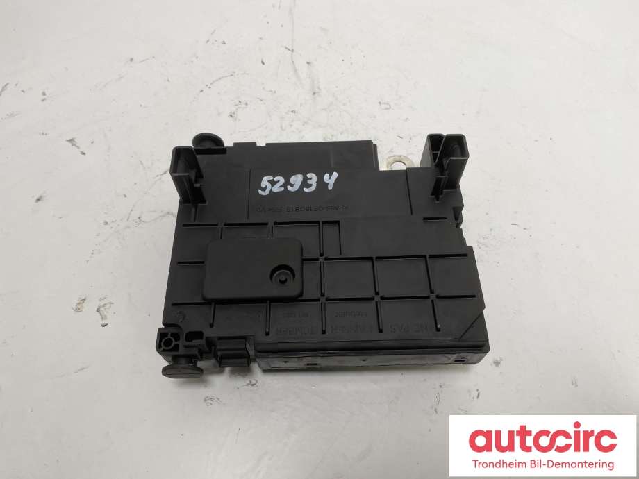 Sikringsboks motorrom til Peugeot Expert 2016-->> (Type III)  (DELPHI|9811995580|39257386|)