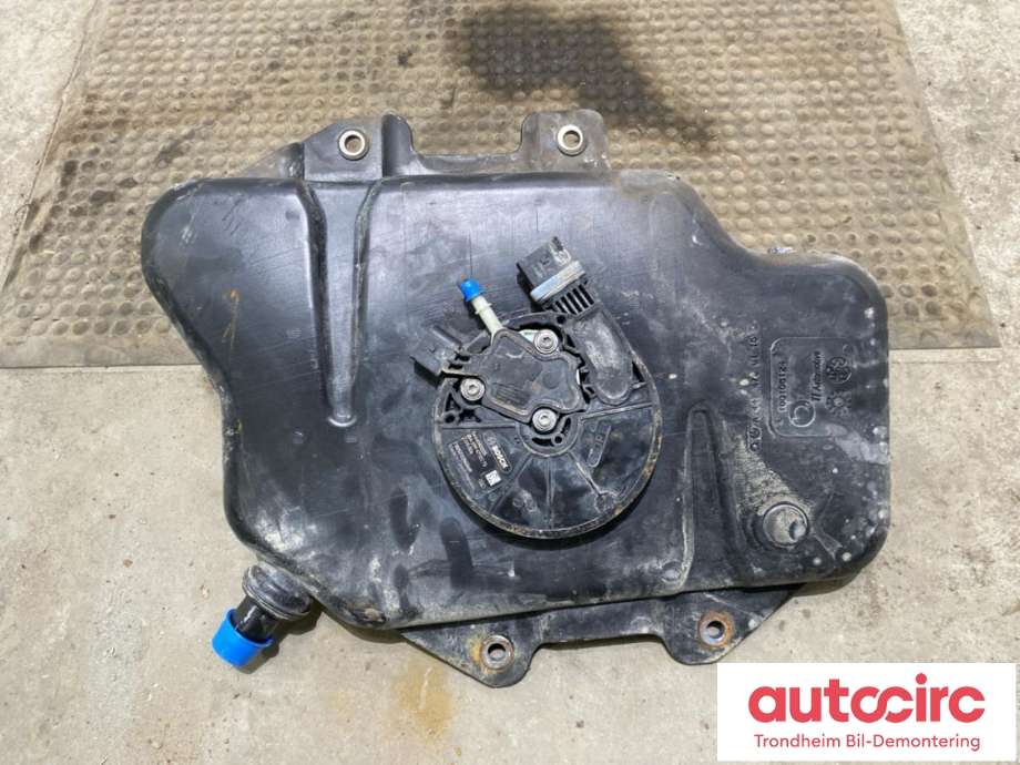 AdBlue tank til Mercedes Vito 2014-->> (W447) (W447) (...|A4474700115|A 447 470 01 15|)