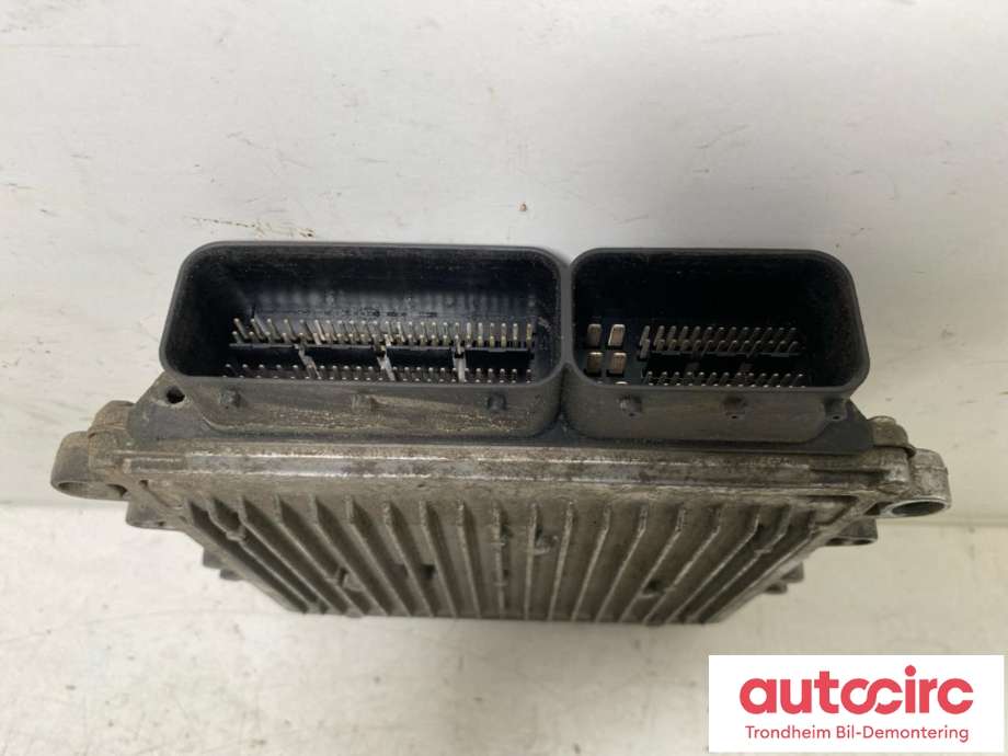 Styreenhet motor til Mercedes ML 2005-2011 (W164) (W164) (BOSCH|A6421505979|A6421501091|A6421505991| A6421504877| A6421508477| A6421504372| A6421505741| 0281012414)