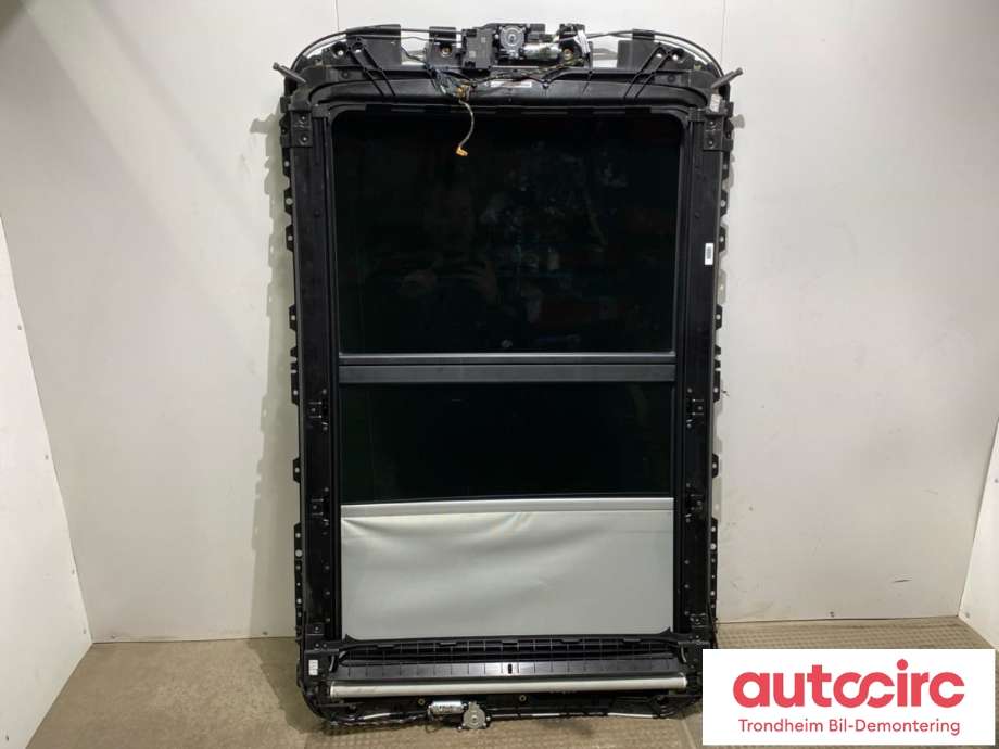 Takluke til Audi Q7 2015-->> (Type II)  (4M0 877 049|4M0 877 049 E|)