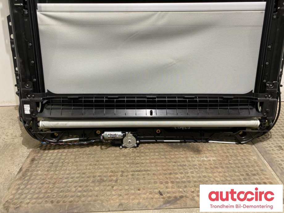 Takluke til Audi Q7 2015-->> (Type II)  (4M0 877 049|4M0 877 049 E|)