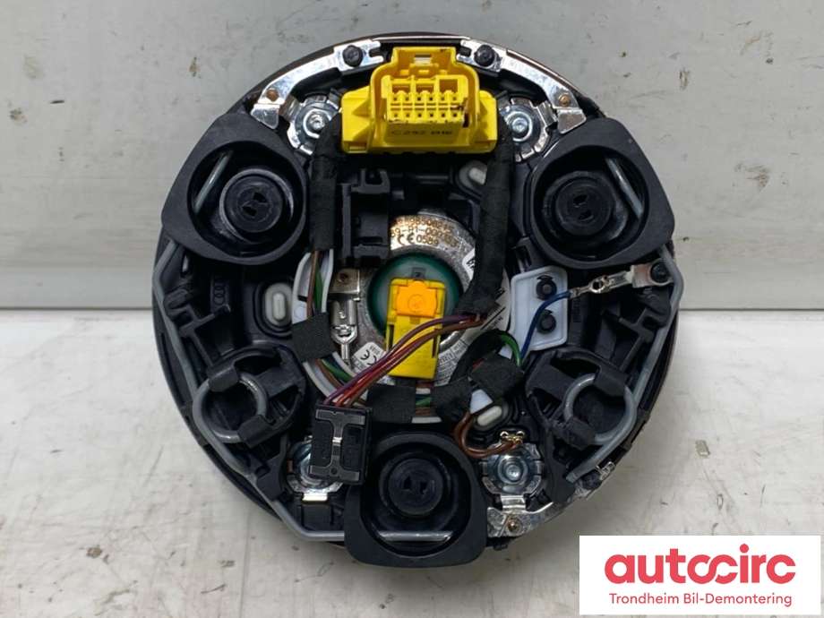 Airbag rattpute til Audi Q2 2016-->>  (..|81A880201K|81A880204E|)