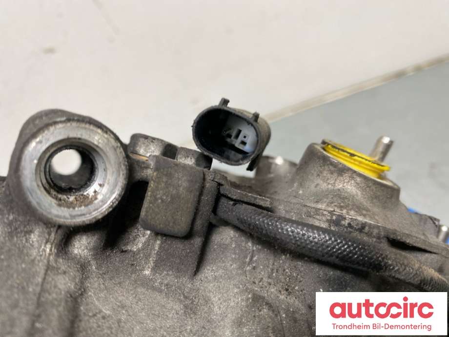 Aircondition kompressor til Mercedes S-Klasse 1999-2005 (W220) (W220) (A0002308511|A0002309011|)