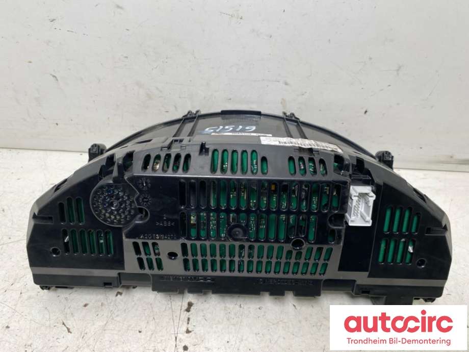 Instrumentpanel til Mercedes C-Klasse 2007-2011 (Fase 1) (W204) (W204) (VDO|A2049004500|A 204 440 03 11|A 204 900 57 07)