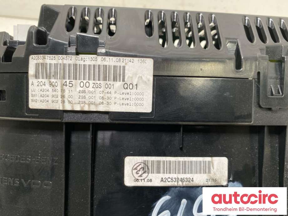 Instrumentpanel til Mercedes C-Klasse 2007-2011 (Fase 1) (W204) (W204) (VDO|A2049004500|A 204 440 03 11|A 204 900 57 07)