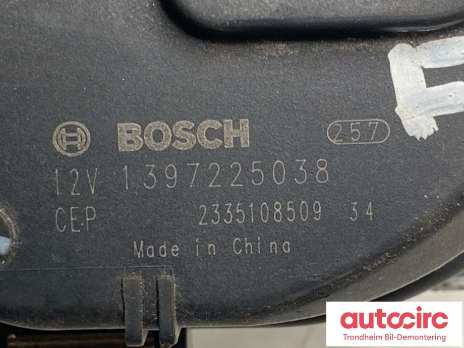 Viskermotor frontrute til Volvo EX30 2023-->>  (BOSCH|80000022|3 397 022 09H|20231218| P8891884166)