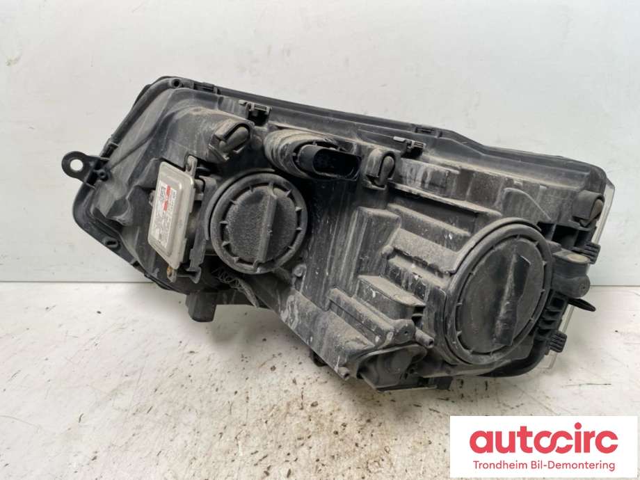 Frontlykt høyre xenon til VW Transporter / Caravelle 2009-2015 (Fase 2) (T5) (T5) (AL|7E5941016|)