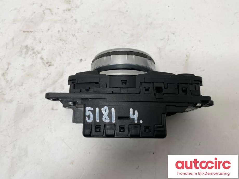Bilstereo navigasjon betjeningspanel til BMW X4 2014-2018 (F26) (F26) (...|65 82 9 350 723|6582 9350723-02|)