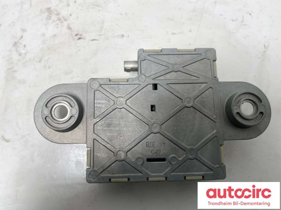 Antenne forsterker til BMW X4 2014-2018 (F26) (F26) (FUBA|65 20 6 935 024|6935024-01|)