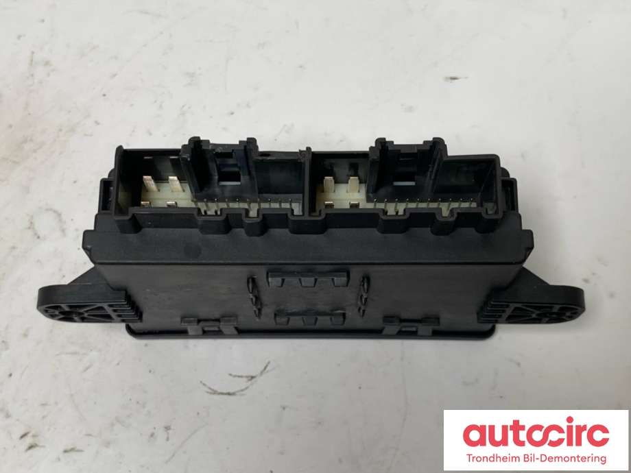Styreenhet elektrisk bakluke til Ford Focus 2018-->> (Type IV) (FOMOCO|JX7T-14B673-AM|2515912|JX7T-14B673-BB)