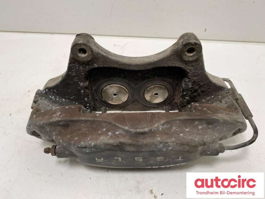 Bremsecaliper høyre foran til Tesla Model S 2013-2016 (Fase 1)  (..|1007795-00-B|1007795-00-C|1042640-00-D|1003161-00-B|1003161-00-C|1003161-00-D|1042640-00-B|1042640-00-C|1042640-00-E|1042640-00-F|1042640-98-E)