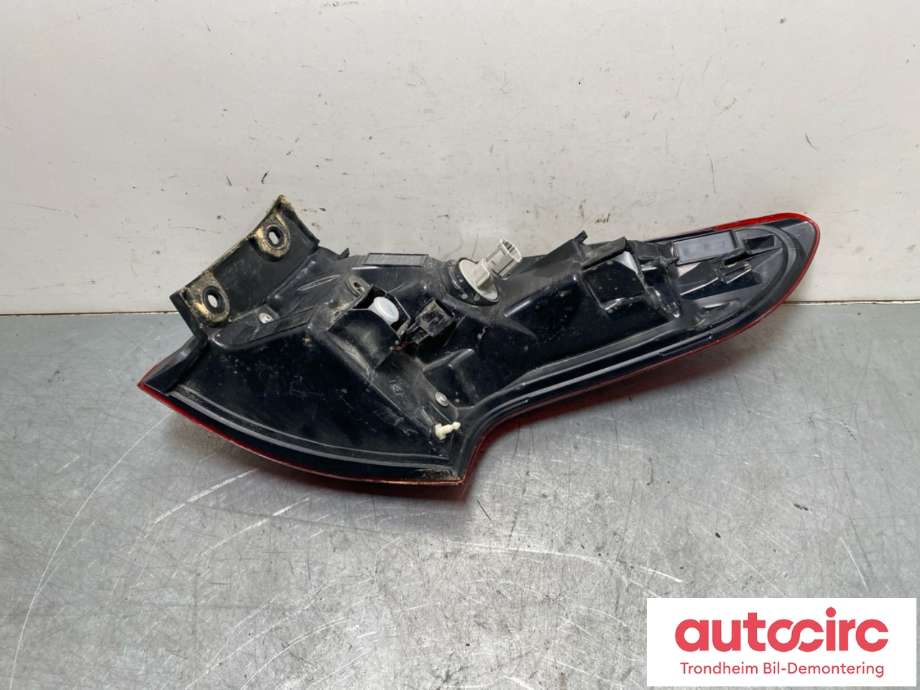 Baklykt venstre ytre til Nissan Qashqai 2014-2021 (Type II) (26555HV00A|)