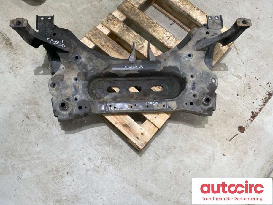 Travers foran hoved til Nissan Qashqai 2014-2021 (Type II)  (54401HV00A|54401HV70B|)