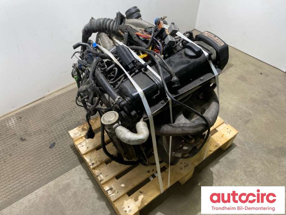 Motor bensin til VW Passat 2001-2005 (B5,3BG) (B5,3BG) (AZM|06A 100 107 PX|06B 103 351 C|06B 103 265 AX)