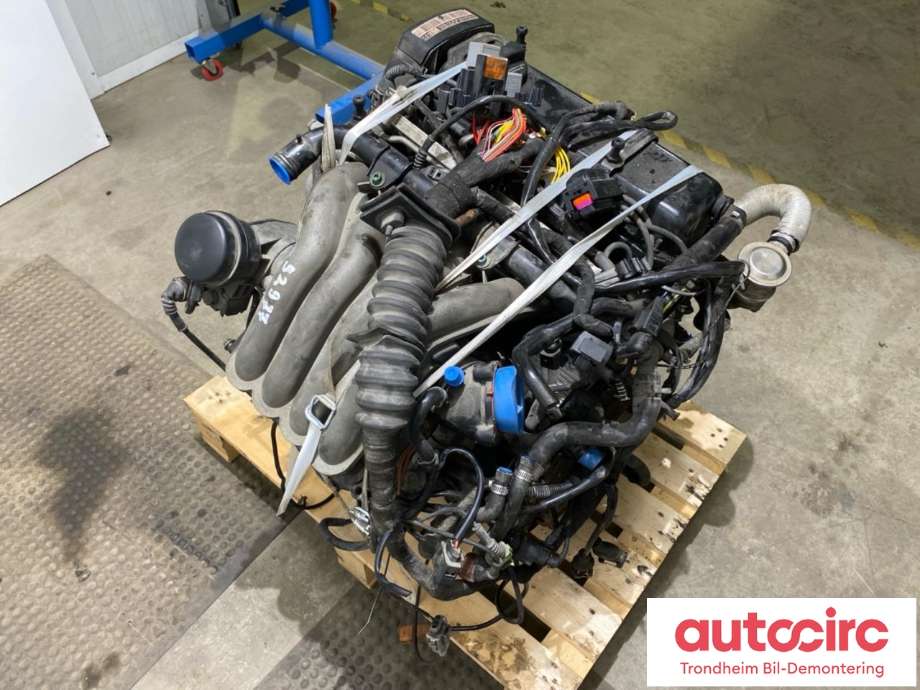 Motor bensin til VW Passat 2001-2005 (B5,3BG) (B5,3BG) (AZM|06A 100 107 PX|06B 103 351 C|06B 103 265 AX)