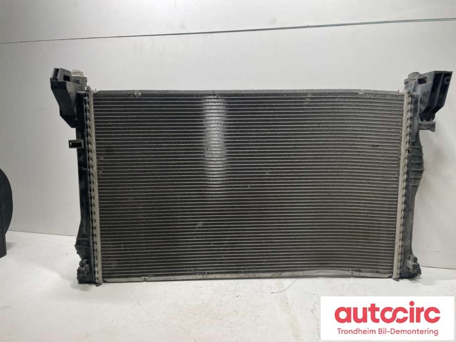 Radiator (manuell gir) til Mercedes Vito 2014-->> (W447) (W447) (...|A 447 501 00 01|)