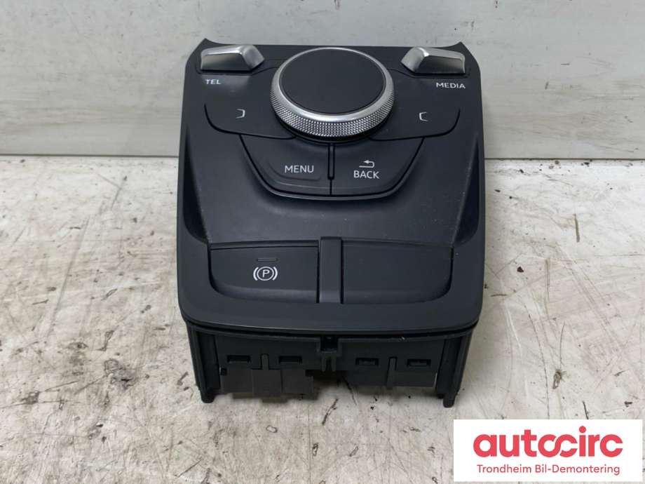 Bilstereo betjeningspanel til Audi Q2, 2016-->>  (..|81B919614)