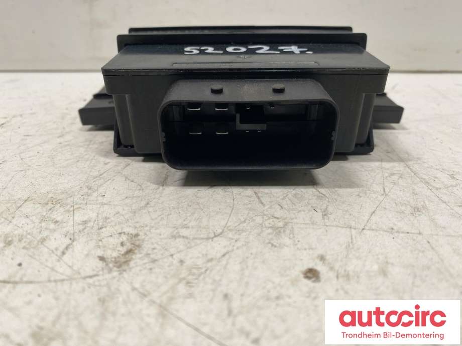 Spenningsregulator til VW Transporter / Caravelle 2009-2015 (Fase 2) (T5) (T5) (HELLA|3AA919041A|7E0971502B|)