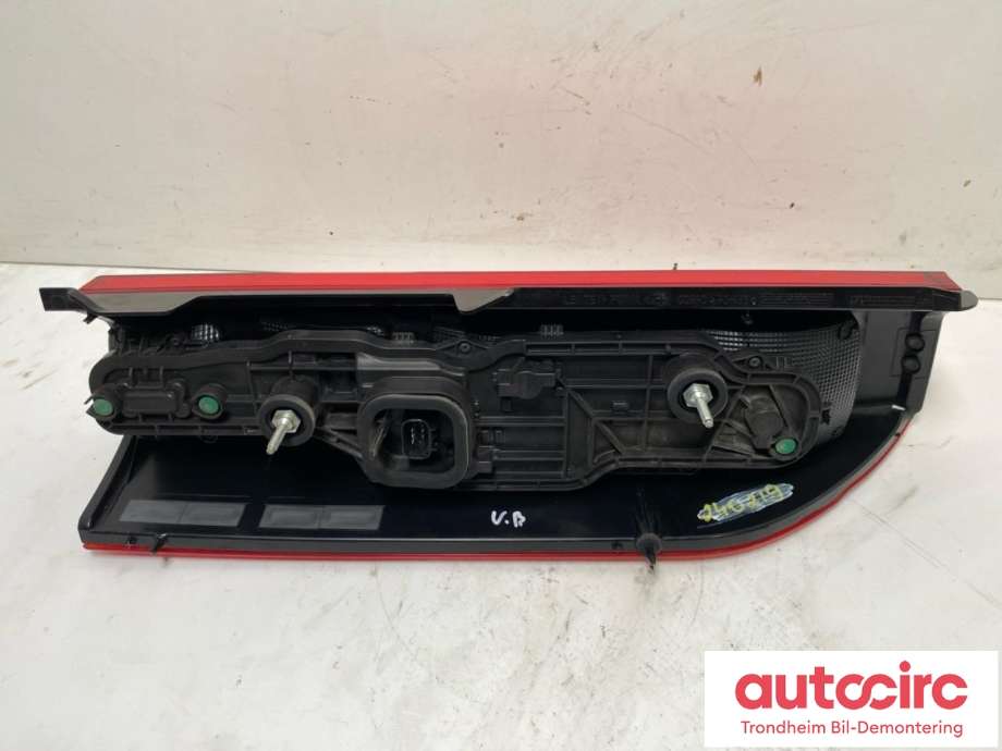 Baklykt venstre til Peugeot Boxer 2014-->> (Type III, Fase 2)  (16 124 015 80|)