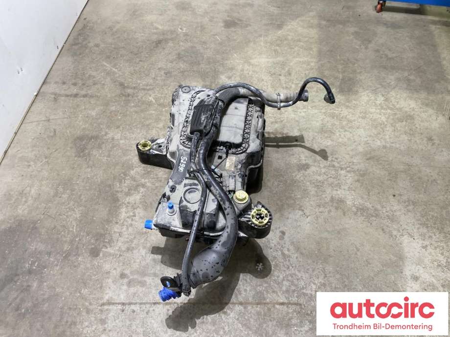 Additivtank diesel til Toyota Proace City 2020-->>  (SU001B2954|)