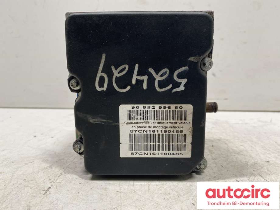 ABS sentral til Peugeot 307 2005-2008 (Fase 2) (...|4541 K8|96 582 996 80|87CN161190485)